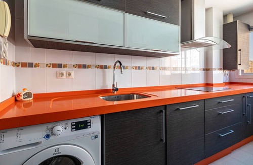 San Fernando Apartment | Apartment 'Sensacional Piso En San Fernando' with Private Terrace, Wi-Fi and Air Conditioning