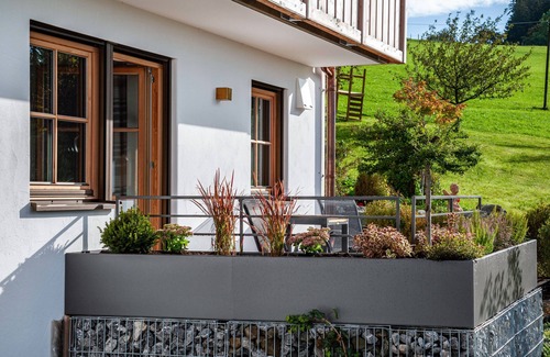Dietmannsried Apartment | Apartment 'Sonnenblick' with Garden/Mountain View, Private Terrace and Shared Garden