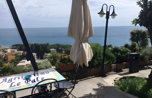 Bogliasco Apartment | Apartment 'Sterlizia' with Sea View, Wi-Fi and Air Conditioning