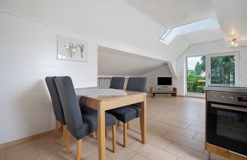 Grunow Apartment | Apartment 'Storchensommer' with Shared Terrace and Balcony