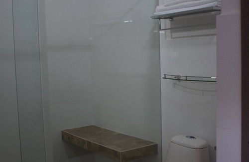 Marinilla Apartment | Apartment Suite 30-28 Gray