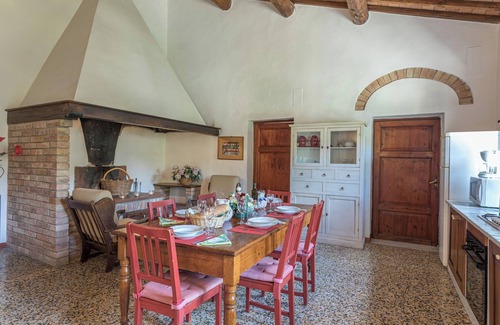 Gambassi Terme Apartment | Apartment surrounded by nature, in the heart of Tuscany