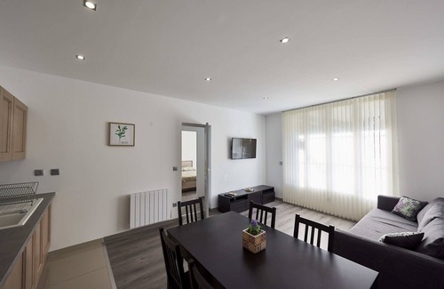 Le Pin Apartment | Apartment T3 DRC in Peace 1 TO 6 SLEEPING