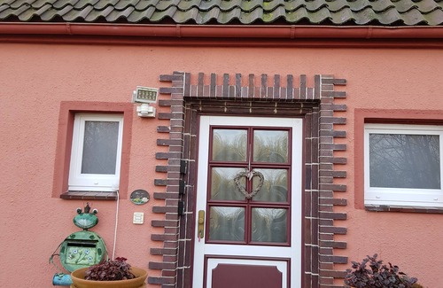 Todendorf Apartment | Apartment "Teichblick" in Todendorf on Fehmarn, 15 m² roof terrace, dog-friendly