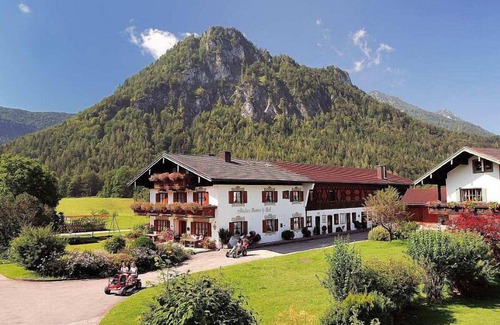 See Apartment | Apartment Teisenberg, adjoining house, 2 pers, terraces east and west side, 54 sqm