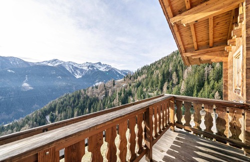 Ultimo Apartment | Apartment 'Thalhof Hochwart' with Mountain View, Shared Garden and Wi-Fi