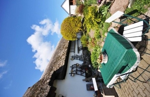 Middelhagen Apartment | Apartment - Thatched Cottage 47001