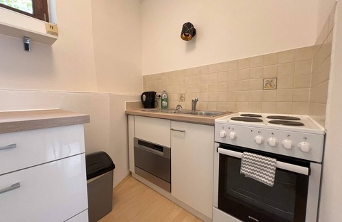 Bad Aussee Apartment | Apartment Theresa | Kitchen | Parking | Garden