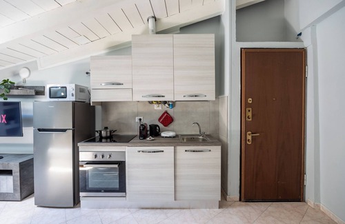 Affori Apartment | Apartment 'Tiny House with Parking' with Wi-Fi and Air Conditioning
