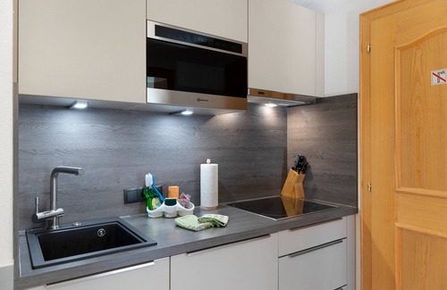 Oetz Apartment | Apartment 'Top 3' with Mountain View, Balcony and Wi-Fi