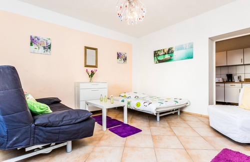 Troisdorf Apartment | Apartment Troisdorf Spich 4, 1 Wohn-/schlafzimmer, Max. 3 Personen