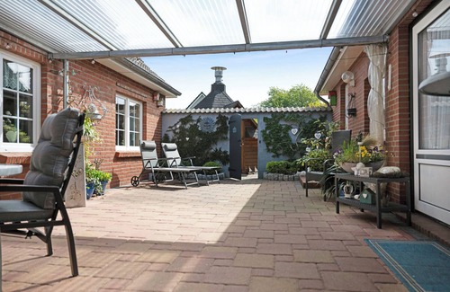 Klixbull Apartment | Apartment 'Tüchsen' with Shared Terrace, Shared Garden and Wi-Fi