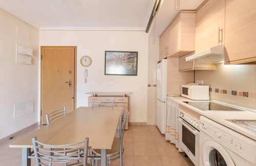 Puerto de Mazarron Apartment | Apartment 'Vacaciones Sol Y Playa' with Balcony and Wi-Fi