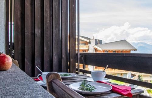 Saint-Pierre-de-Clages Apartment | Apartment Valaisia 35A by Interhome