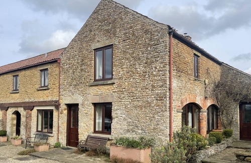 Grimstone Apartment | Apartment Valerian - Sunset Cottages