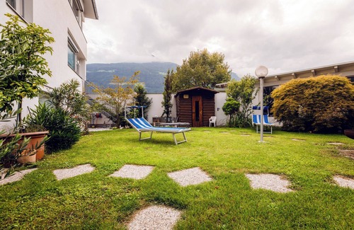 Naturno Apartment | Apartment Viktoria with private garden to celebrate with family and friends