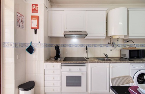 Armacao de Pera Apartment | Apartment 'Vieira À Beira Mar' with Sea View, Balcony and Wi-Fi