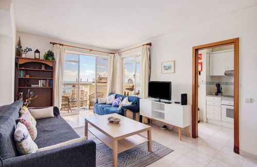 Armacao de Pera Apartment | Apartment 'Vieira À Beira Mar' with Sea View, Balcony and Wi-Fi