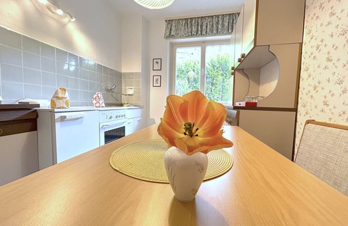 Merano Apartment | Apartment 'Villa Sabine - Anny' with Mountain View, Shared Garden and Wi-Fi