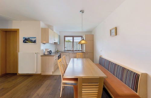 Fie allo Sciliar Apartment | Apartment 'Wohnung Deluxe Obertrisaierhof' with Mountain View, Shared Terrace and Wi-Fi