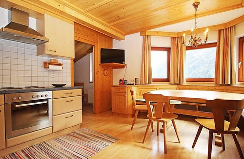 Pettneu am Arlberg Apartment | Apartment Werner by Interhome