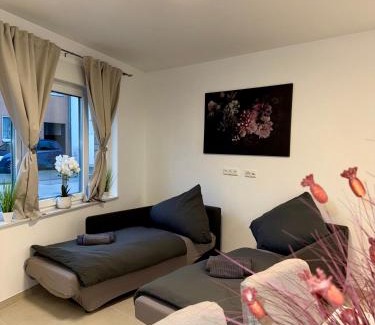 Rhein-Erft-Kreis District Apartment | Apartment WH7