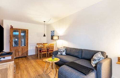 Husbyholz Apartment | Apartment 'Winderatt 2' with Private Terrace, Shared Garden and Wi-Fi