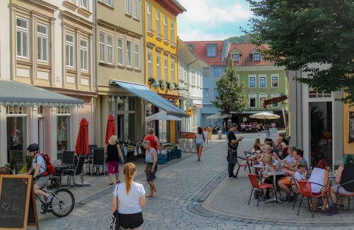 Arnstadt House | Apartment with 1 bedroom, kitchen and parking space