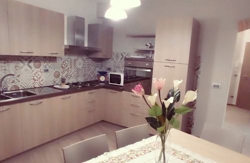 Verduno Apartment | APARTMENT WITH 4 PLACES IN RENOVATED HOUSE IN HISTORIC CENTER