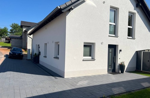 Losheim am See Apartment | Apartment with 55sqm - 10 minutes from Lake Losheim - quiet location