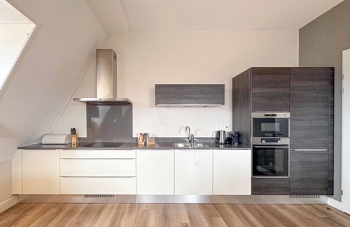 Colijnsplaat Apartment | Apartment with a Finnish sauna with a sea view