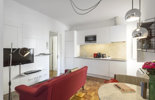 Tomar Apartment | Apartment with a unique design. City centre. 1 Bedroom.