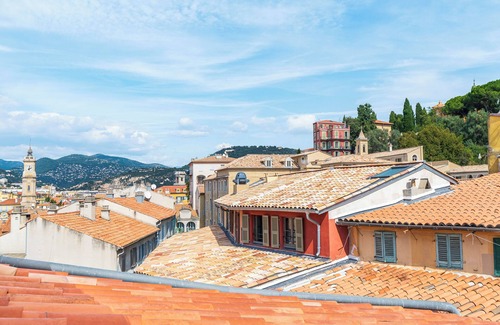 Old Town Apartment | Apartment with a view on the city and the sea