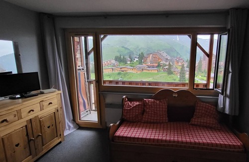 Avoriaz Apartment | Apartment with balcony in the heart of Avoriaz 1800 for 4-6 people.
