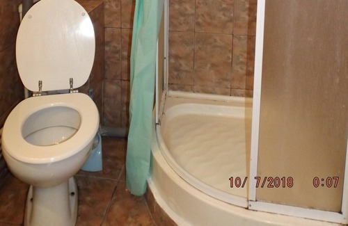 Craiova Apartment | Apartment with double bed in downtown