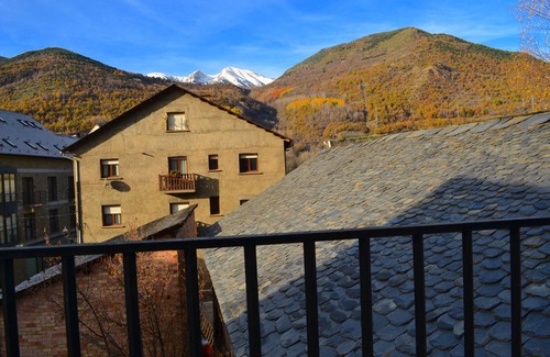 Esterri D'Aneu Apartment | Apartment with views and central in Esterri