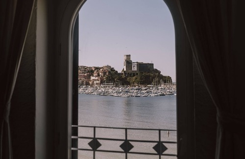 Lerici Apartment | Apartment with exceptional views of the Bay of Lerici