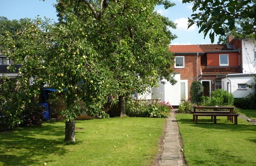 Holstentor-Nord Apartment | Apartment with garden