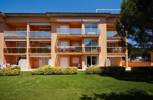 Pals Apartment | Apartment with garden & pool - 800 m Pals beach (SG2 3H PP 212)