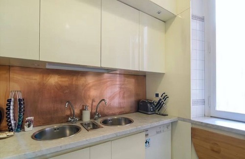 Monti Apartment | Apartment With Iconic View Of Arch of Constantine, Roman Forum And The Coliseum