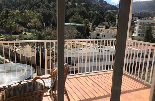 Puerto de Soller Apartment | Apartment with large balcony 3 minutes walk to the beach