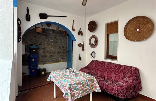 Calasetta Apartment | Apartment with patio Calasetta