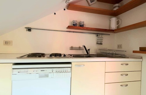 Verrand Apartment | Apartment with small terrace with stunning views of Mont Blanc
