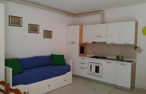 Grado Apartment | Apartment with terrace and garden in the center and near the beach