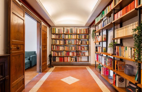 Rione VI Parione Apartment | Apartment with view on Piazza Navona