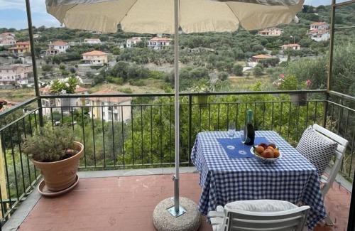 Artallo Apartment | Apartment Zia Fanni in Imperia - 4 persons, 1 bedrooms