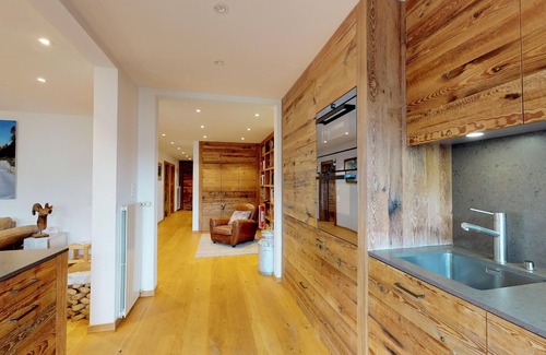 Sankt Moritz-Bad Apartment | Apartmenthouse house next to the lake in St.