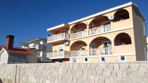 Rtina Apartment | Apartments with parking space Rtina - Miocici, Zadar - 13072