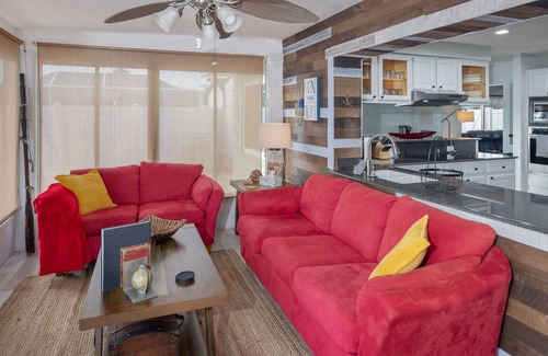 Apollo Beach House | Apollo Beach Oasis - On the bay