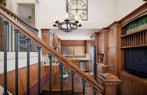 Rosemont Summit House | Apollo Heights